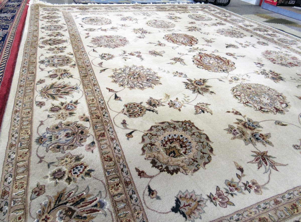 Carpet cleaning in Governor's Club, Brentwood, TN